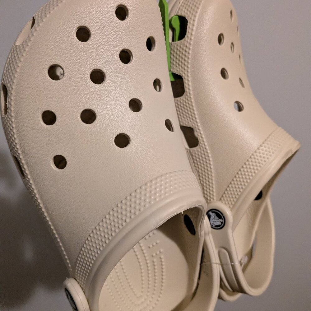Crocs size 9 womens and size 7 mens in bone (off-white)